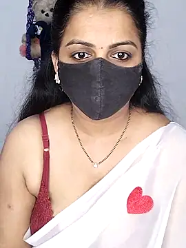 Snapshot of sneha_bebo chatting on December 14, 3:28 pm sneha bebo online show from December 14, 3:28 pm