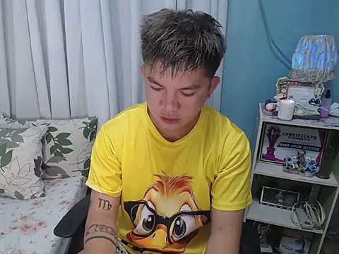 Fuckboii intown online show from December 14, 1:44 am