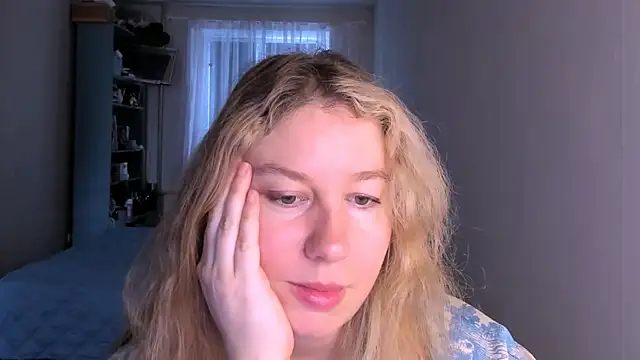 NancySanders online show from April 7, 7:42 am