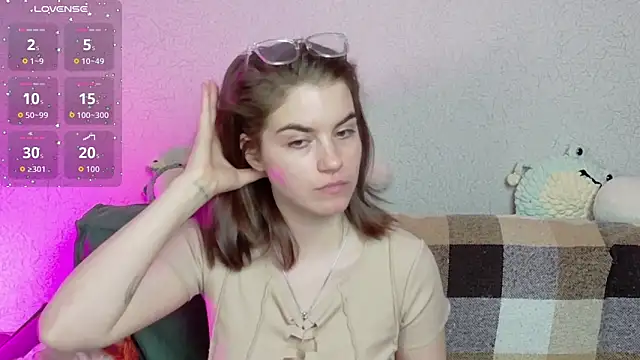 ElzaBlis online show from April 19, 4:06 pm