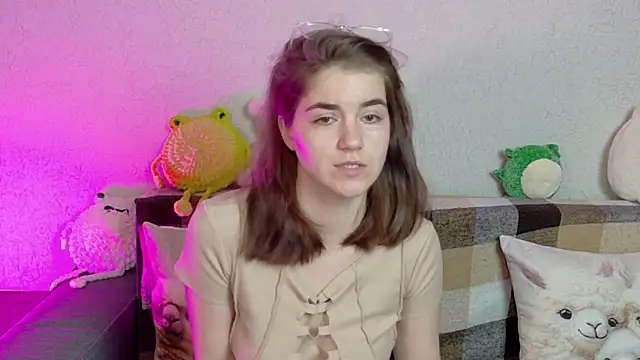 ElzaBlis online show from June 19, 2:32 pm