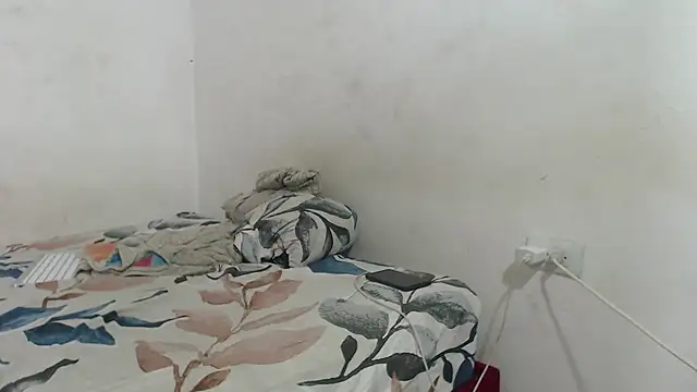 Snapshot of couplehotfantasies chatting on October 9, 7:56 pm couplehotfantasies online show from October 9, 7:56 pm
