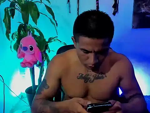 zeus 7777 online show from September 15, 3:06 am