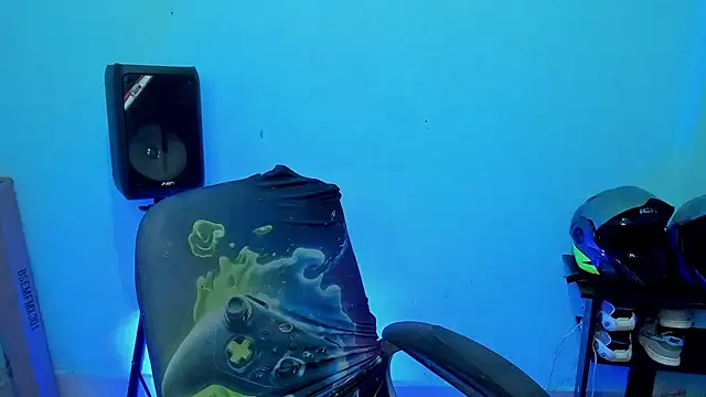 zeus 7777 online show from April 3, 10:41 pm