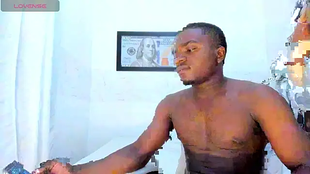 Snapshot of eduward_carter chatting on June 4, 10:16 pm eduward carter online show from June 4, 10:16 pm