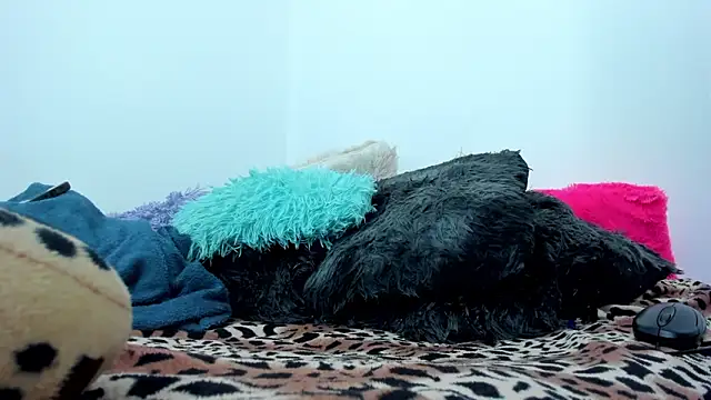 Adrianna Arias online show from September 13, 6:46 am