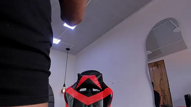 LissyAndrade online show from April 21, 8:01 pm