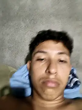 Snapshot of MattBroddy chatting on October 11, 12:10 am MattBroddy online show from October 11, 12:10 am