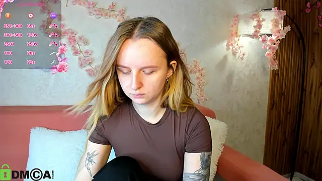 Snapshot of Rina_Panic chatting on September 13, 12:32 am Rina Panic online show from September 13, 12:32 am