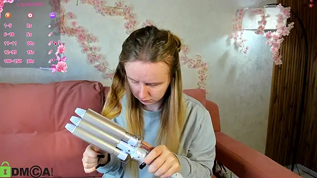 Snapshot of Rina_Panic chatting on September 19, 11:38 pm Rina Panic online show from September 19, 11:38 pm