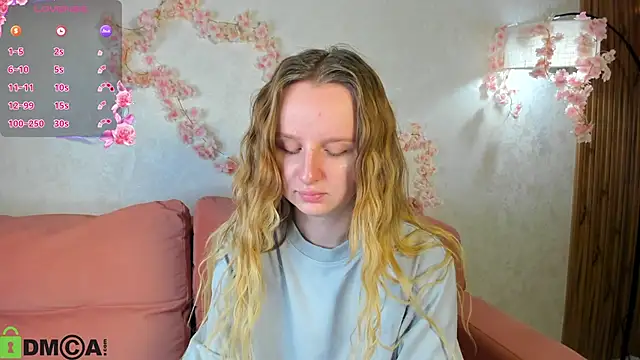 Snapshot of Rina_Panic chatting on September 21, 12:12 am Rina Panic online show from September 21, 12:12 am