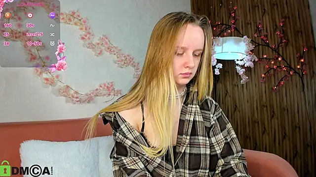 Snapshot of Rina_Panic chatting on September 23, 12:02 am Rina Panic online show from September 23, 12:02 am