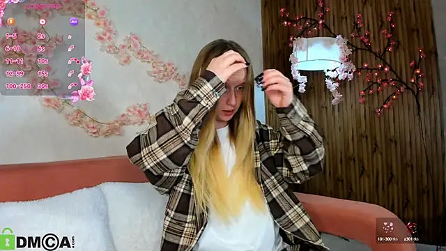 Snapshot of Rina_Panic chatting on September 24, 12:03 am Rina Panic online show from September 24, 12:03 am