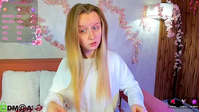 Snapshot of Rina_Panic chatting on October 6, 1:03 am Rina Panic online show from October 6, 1:03 am