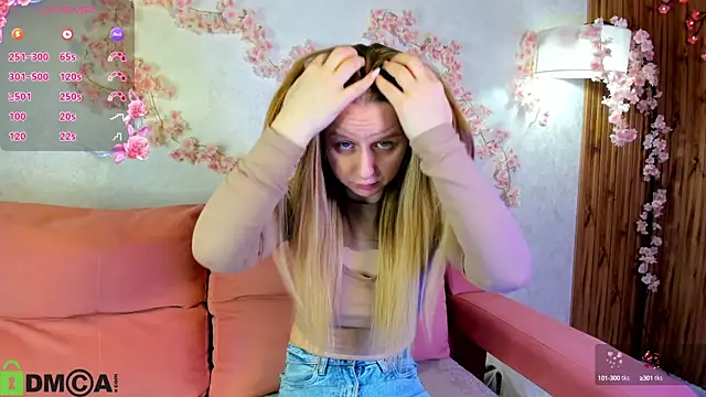 Snapshot of Rina_Panic chatting on October 14, 1:06 am Rina Panic online show from October 14, 1:06 am