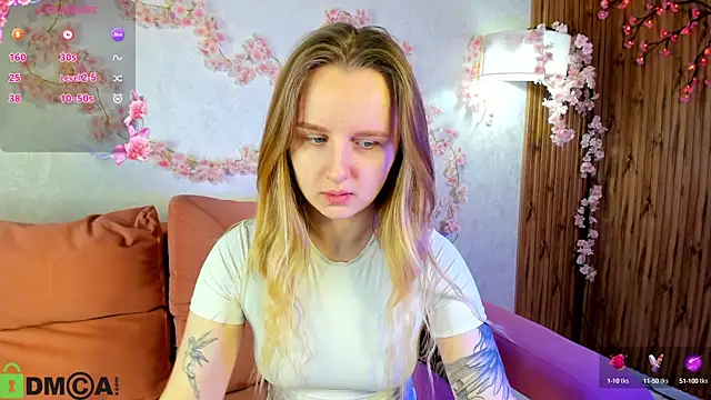 Snapshot of Rina_Panic chatting on October 15, 1:06 am Rina Panic online show from October 15, 1:06 am