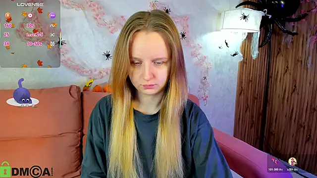 Snapshot of Rina_Panic chatting on October 19, 1:06 am Rina Panic online show from October 19, 1:06 am