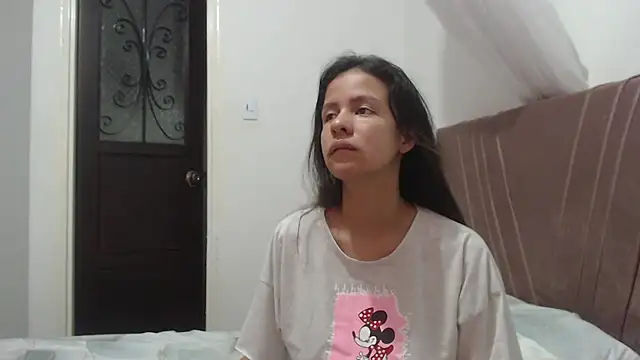 nathaly jones  online show from March 30, 12:28 pm