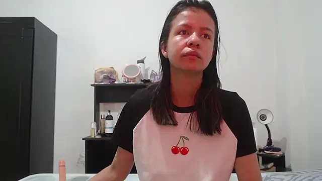 Snapshot of nathaly_jones_ chatting on July 21, 12:29 pm nathaly jones online show from July 21, 12:29 pm