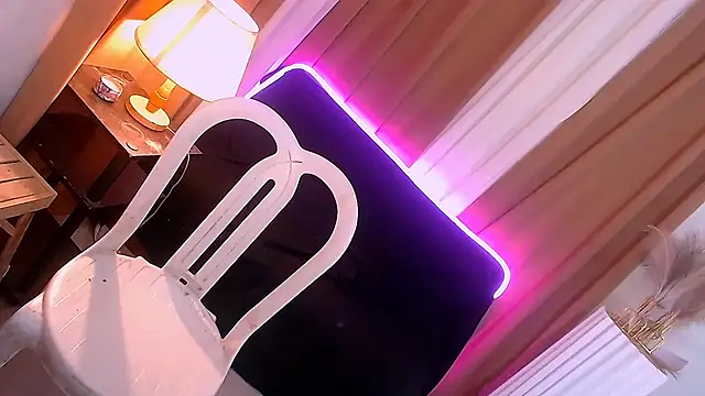 Chichiloeps online show from October 22, 2:39 pm