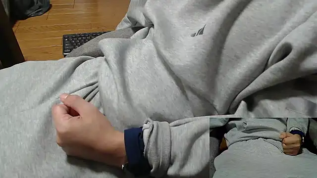 Snapshot of Yasu2000 chatting on November 24, 2:00 am Yasu2000 online show from November 24, 2:00 am