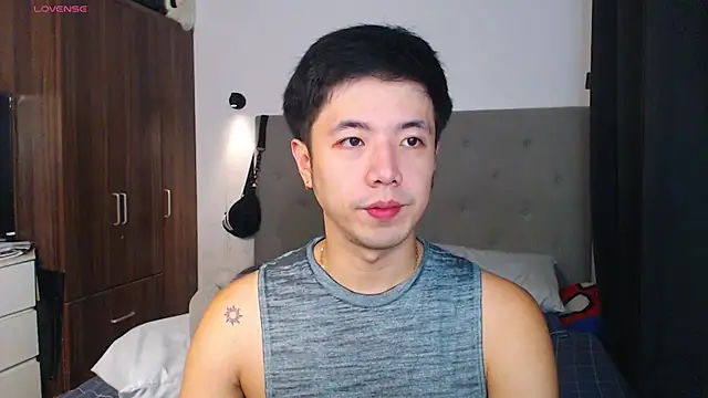 Addictiveboi online show from January 12, 4:07 am