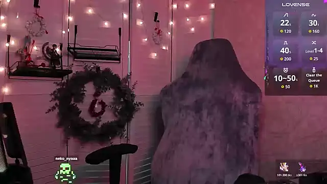 Snapshot of aestheticbeing chatting on December 21, 12:34 pm aestheticbeing online show from December 21, 12:34 pm