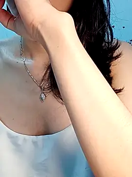 Hinna x online show from April 17, 10:13 pm