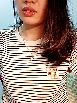 Hinna x online show from April 21, 3:07 pm