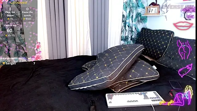 extremeLian online show from September 19, 1:18 am