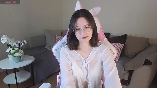 EsmaWonka online show from November 13, 7:18 am