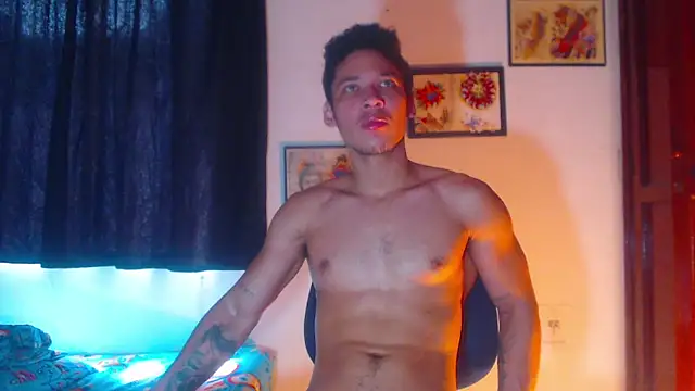 RuiMaddoox online show from September 20, 2:18 pm