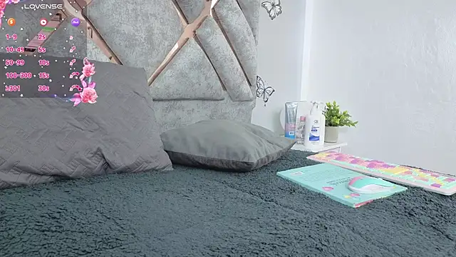 Sweet Khriis online show from September 22, 2:02 am