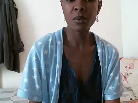 Pretty miss devilxxx35 online show from September 16, 7:09 am