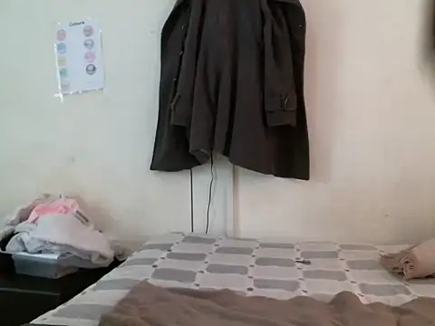 Pretty miss devilxxx35 online show from September 27, 12:21 pm