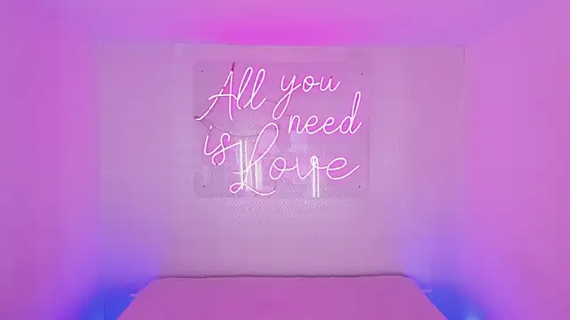 aleksandramiller  online show from April 20, 12:52 pm