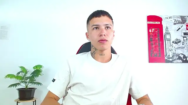 Cumandres18 online show from March 25, 2:34 pm