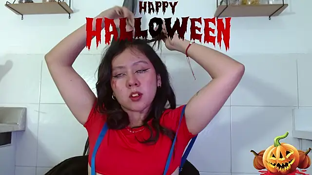 Snapshot of catalina_santana20 chatting on October 31, 1:23 pm catalina santana20 online show from October 31, 1:23 pm