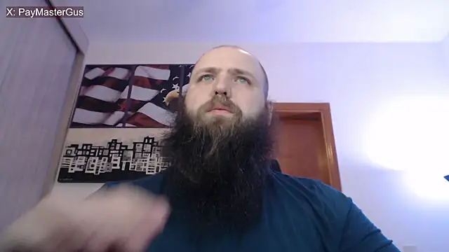 Snapshot of PayMasterGus chatting on September 18, 11:40 pm PayMasterGus online show from September 18, 11:40 pm