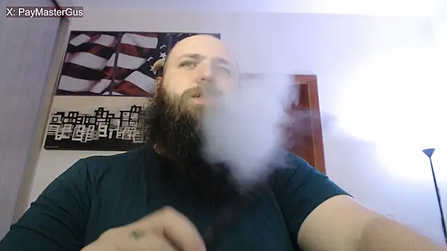 Snapshot of PayMasterGus chatting on September 25, 2:04 am PayMasterGus online show from September 25, 2:04 am