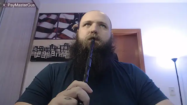 Snapshot of PayMasterGus chatting on October 20, 3:07 am PayMasterGus online show from October 20, 3:07 am