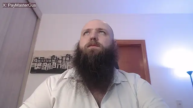 Snapshot of PayMasterGus chatting on November 15, 3:15 am PayMasterGus online show from November 15, 3:15 am