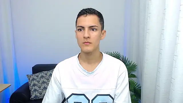 Matiius18 online show from October 3, 2:36 pm