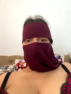 Snapshot of Rabroba89six chatting on September 15, 1:33 pm Rabroba89six online show from September 15, 1:33 pm