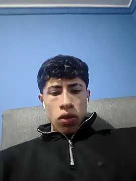 Snapshot of Rolito69 chatting on November 7, 2:55 am Rolito69 online show from November 7, 2:55 am