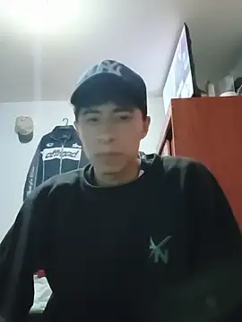 Snapshot of Rolito69 chatting on June 11, 4:21 am Rolito69 online show from June 11, 4:21 am
