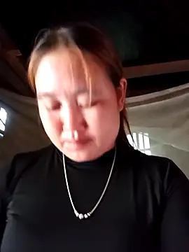 tthun1 online show from April 5, 1:03 am