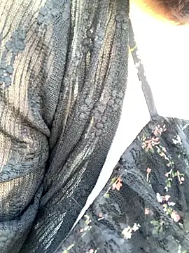 zhizhinaigai online show from November 8, 3:29 am