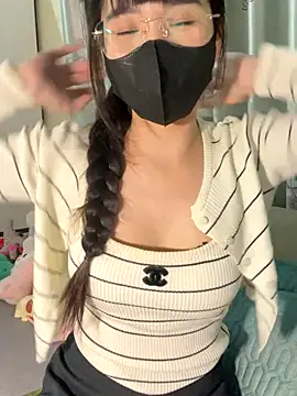 Snapshot of Dior_baby chatting on November 3, 2:02 am Dior baby online show from November 3, 2:02 am