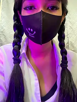 Snapshot of Neha18 chatting on September 27, 6:18 am Neha18 online show from September 27, 6:18 am